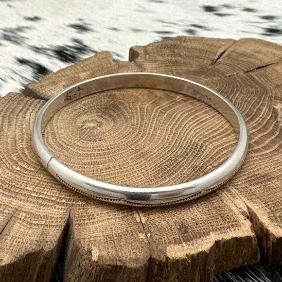 1980s TAHE Native American Navajo Sterling Silver Bangle Bracelet Curved Stamps - Picture 2 of 7